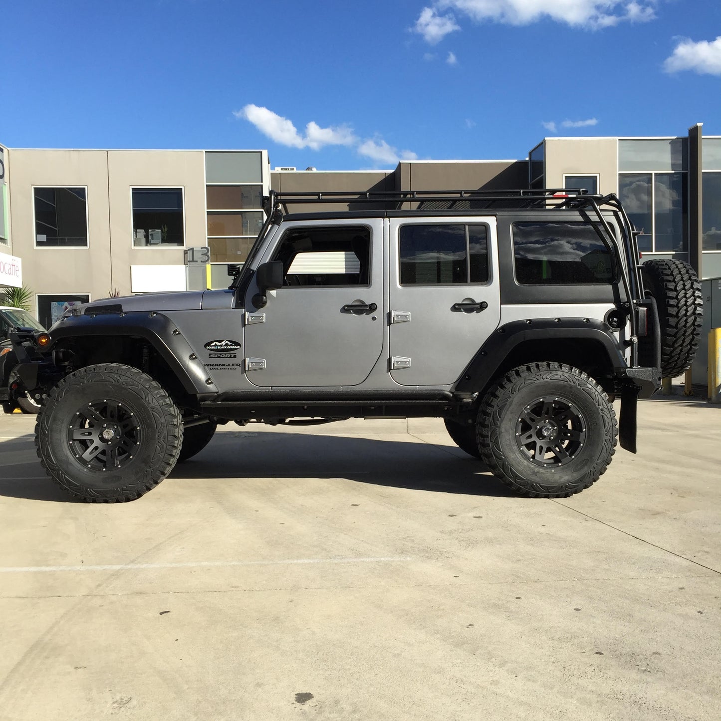 Bushwacker Pocket Style Fender Flares - JK B/W 10914-02