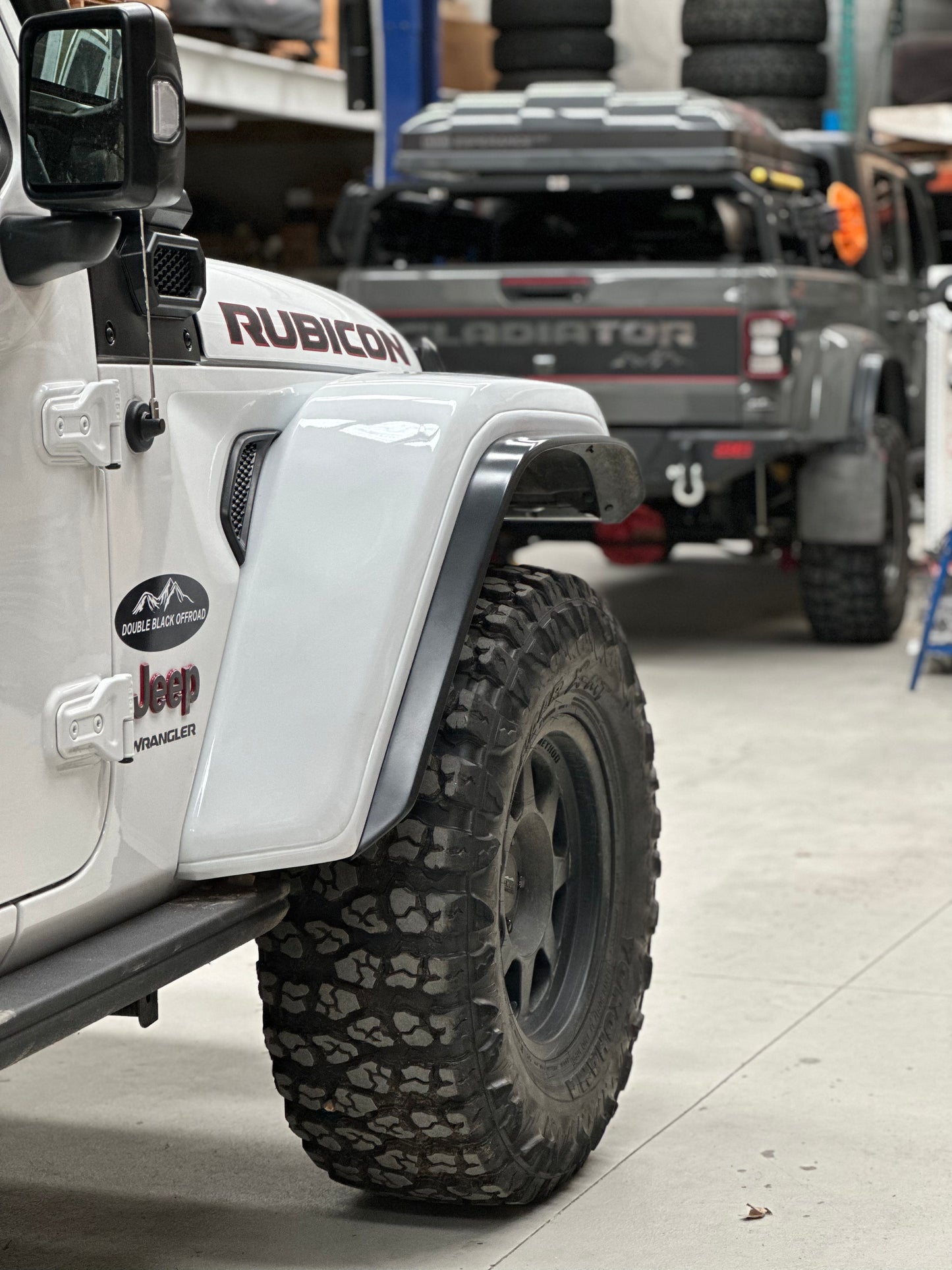 DBOR - US SPEC 2" EXTENDED FENDERS JT GLADIATOR For Rubicon/Mojave 2020+