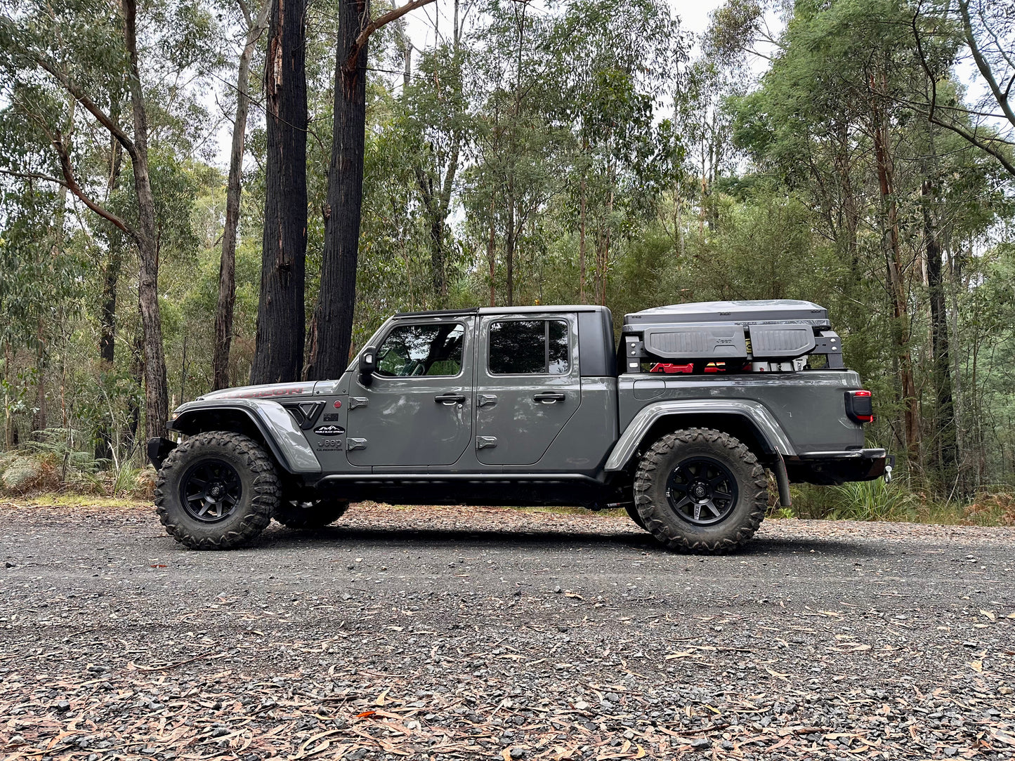 AccuAir - AA-4279 Air Suspension System for 20-23 Jeep Gladiator JT