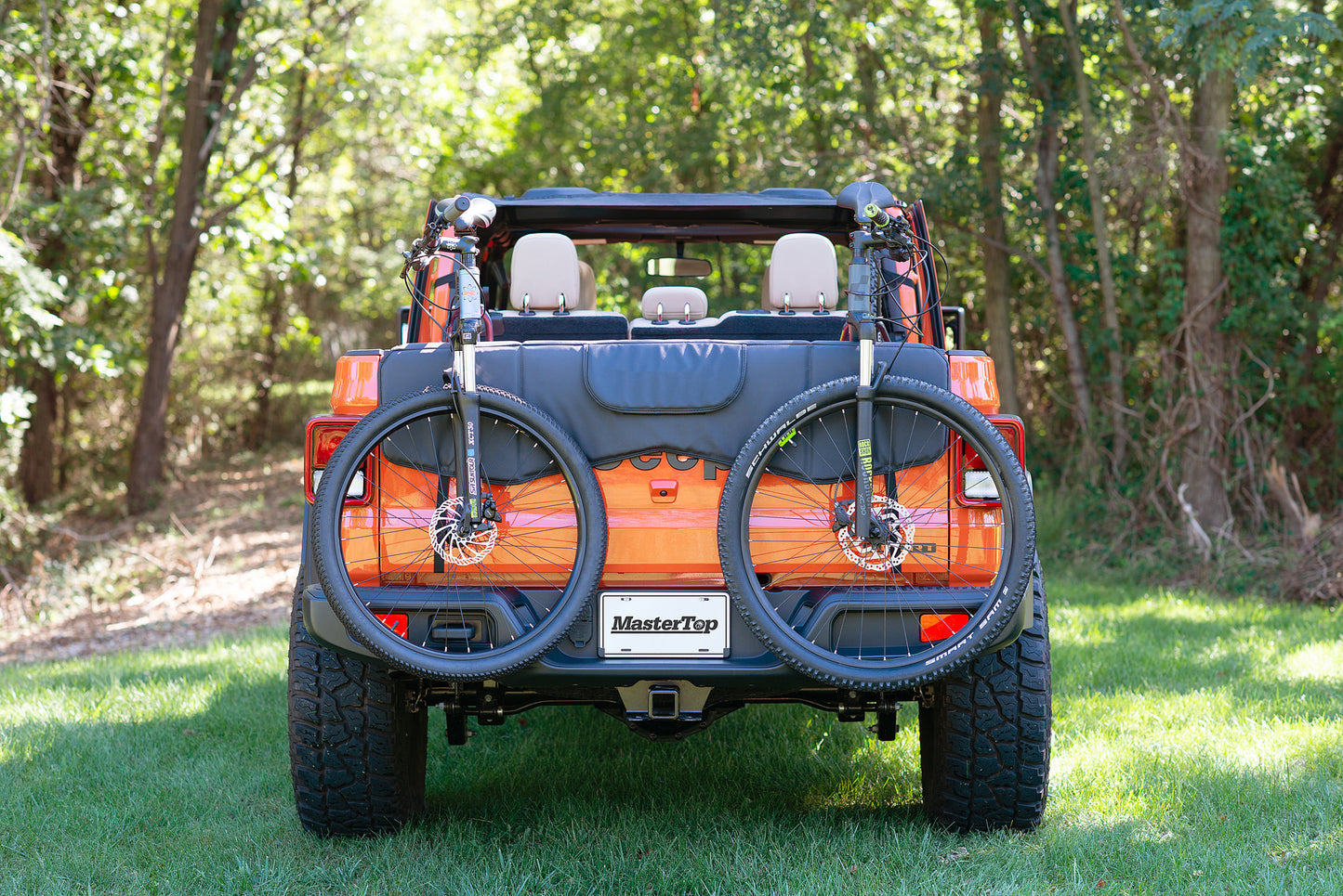 Quadratec - MasterTop Tailgate Bike Pad for JT Gladiator