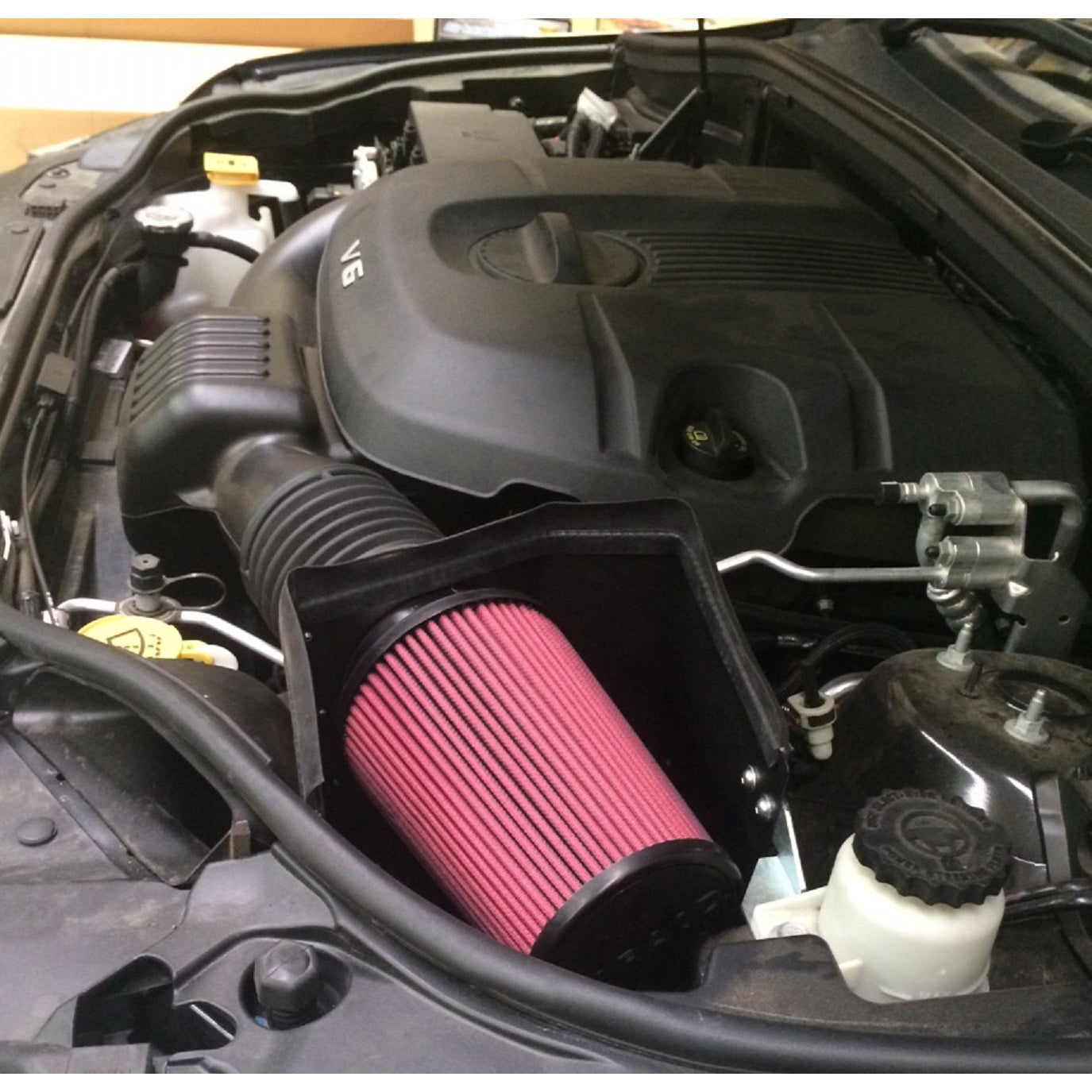 AIRAID Cold Air Dam Intake System - Grand Cherokee WK2 3.6 311-132