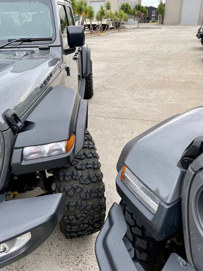 DBOR - US SPEC 2" EXTENDED FENDERS JT GLADIATOR For Rubicon/Mojave 2020+