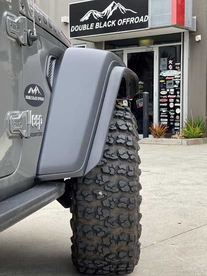 DBOR - US SPEC 2" EXTENDED FENDERS JT GLADIATOR For Rubicon/Mojave 2020+