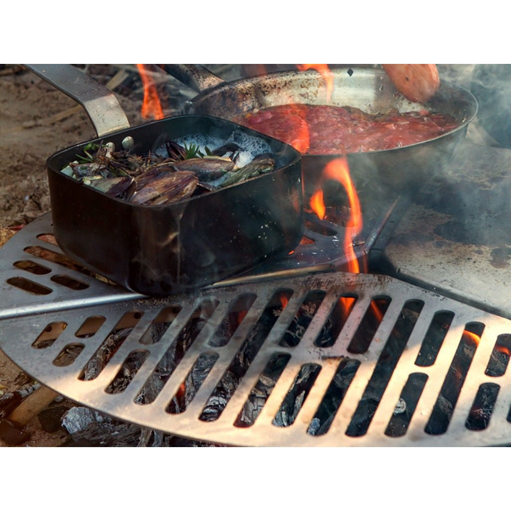 SPARE TIRE MOUNT BRAAI/BBQ GRATE - BY FRONT RUNNER