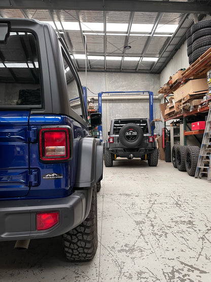 DBOR - JL US Spec North American Wrangler Rubicon Hi Top 2" Extended Fender Kit